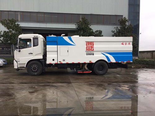 东风天锦吸尘车厂家与真空吸尘车 城市清洁的得力助手